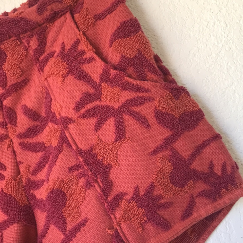 Hand Crafted High Waist Floral Shorts - Picture 3 of 10